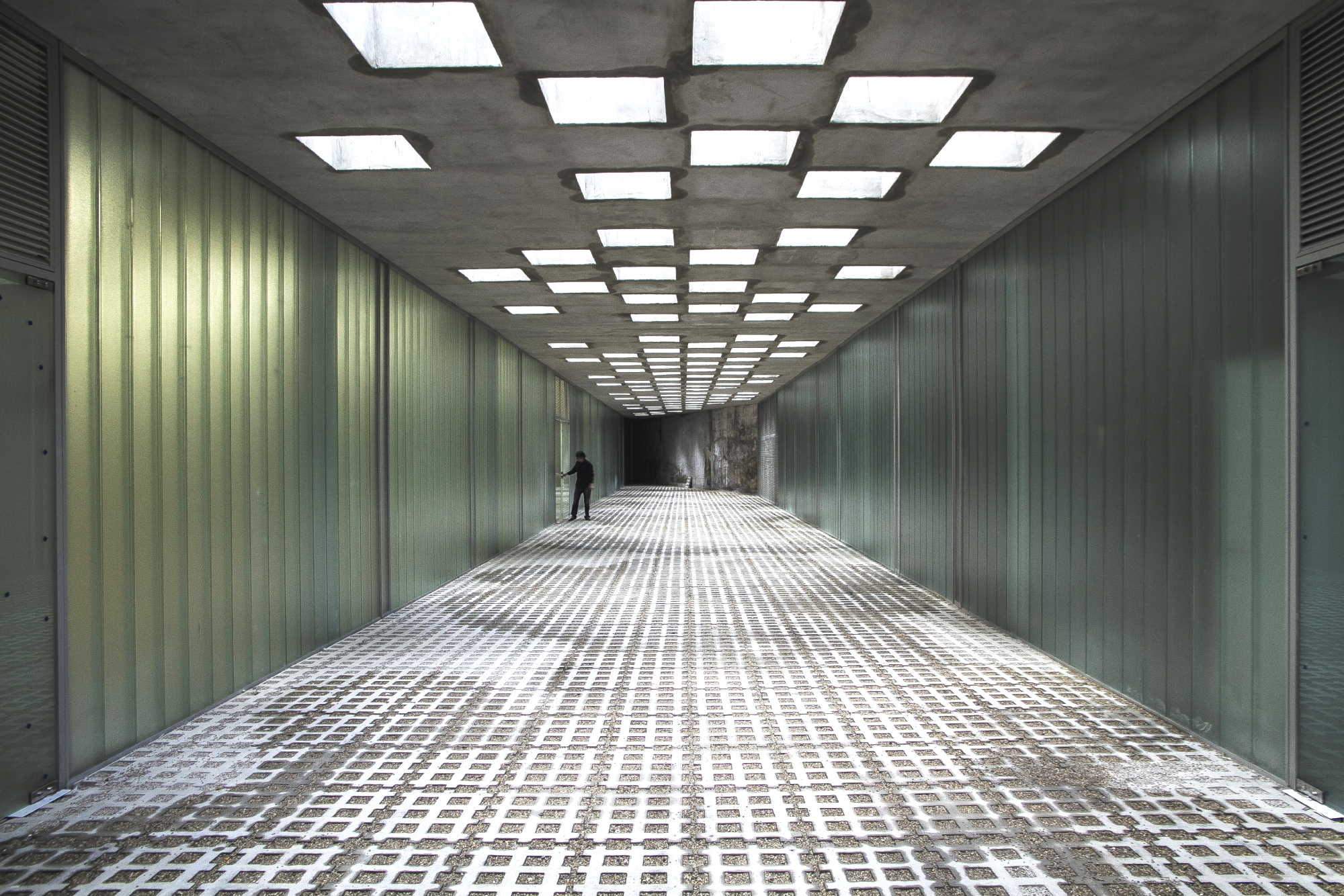 About buildings and fools. Comandancia de la Guardia Civil. Palma de Mallorca (2008 - 2011) arquitecto Francisco Jorquera